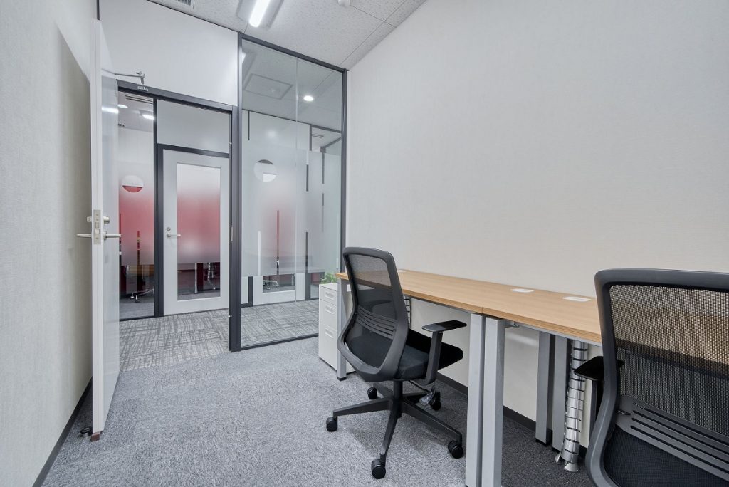 リージャス松山市駅前　プライベートオフィス（個室レンタルオフィス）