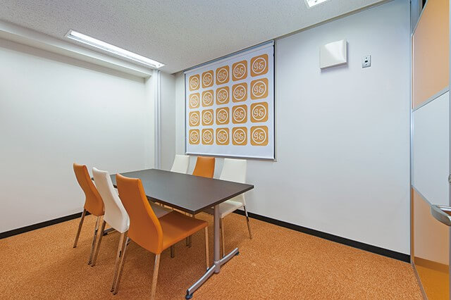 横浜アントレサロン　会議室