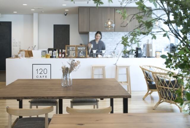 120 WORKPLACE KOBE　カフェ